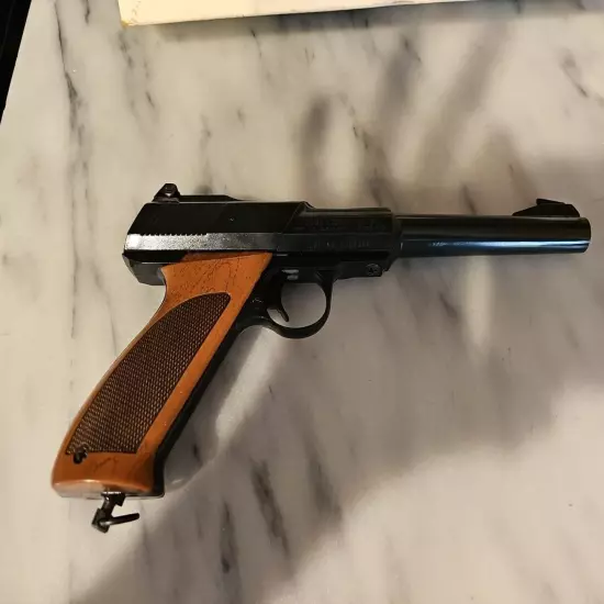 Vintage Daisy Power Line C02 BB Pistol Model 200