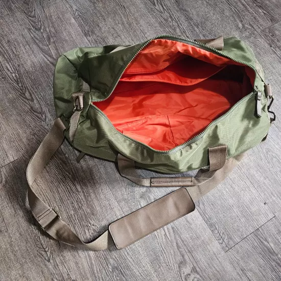 goodfellow duffle bag