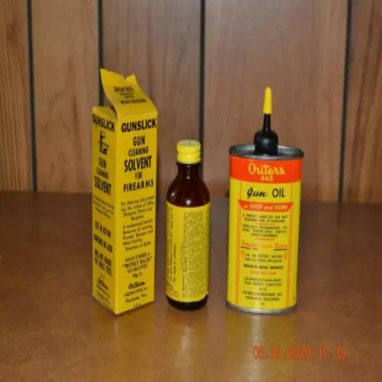 Vintage Outers 445 Metal Gun Oil 3oz Handy Oiler & Gun Cleaning Solvent