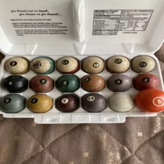 Vintage Dozen snooker Balls,Various Sizes,Striped& Solid, I orangeBakeite ?