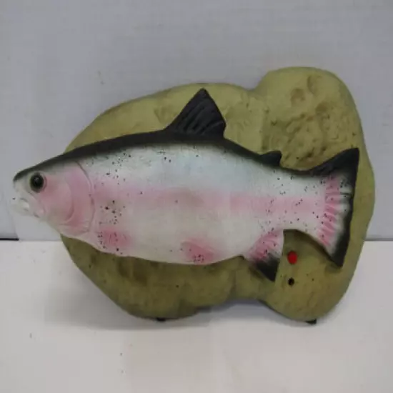 OLD TROUT FISH SINGING SENSATION FISH WALL MOUNT