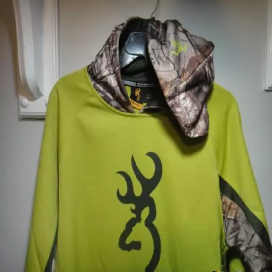 Browning & Realtree xtra Mens Antler Pull over Hoddie Color Dark Citron Size SM