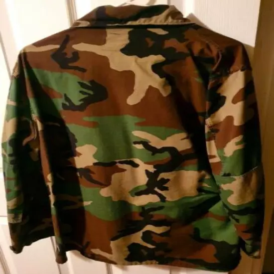 Army Style Camouflage Jacket Mens Size Large Great Condition No Flaws 