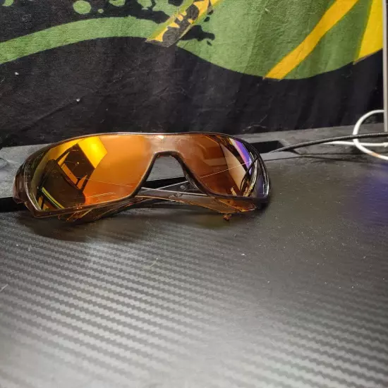 Oakley Offshoot Sunglasses - 24k Gold Iridium Lens - Grey Ink/Dark Amber Frames