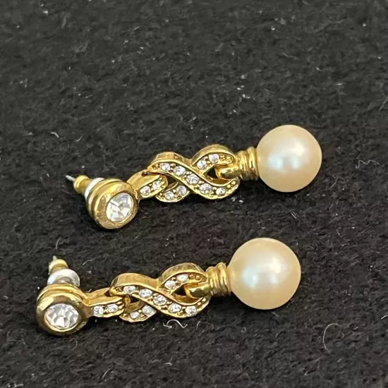 E20 Gold Tone Crystal And Faux Pearl Pierced Earrings 