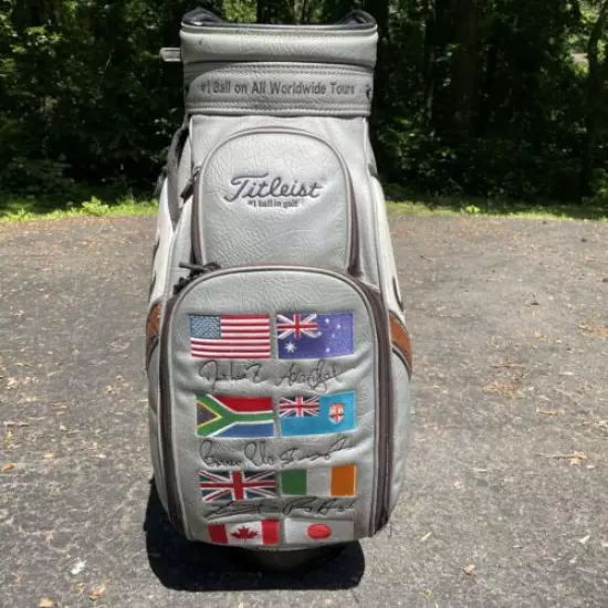 RARE Titleist World Flag Limited Edition Golf Bag #0396 of 2500 Silver