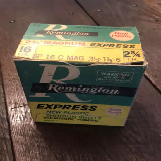 Vtg Remington Magnum Express Kleanbore 16 Gauge Shell Box Empty USA Green