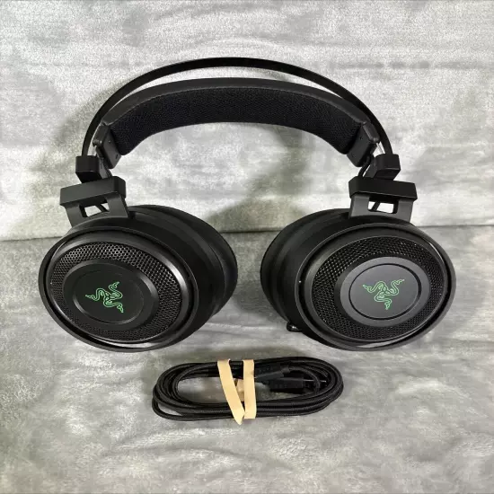 Razer Nari Essential Wireless Headset Bluetooth 7.1 Surround Gaming NO DONGLE