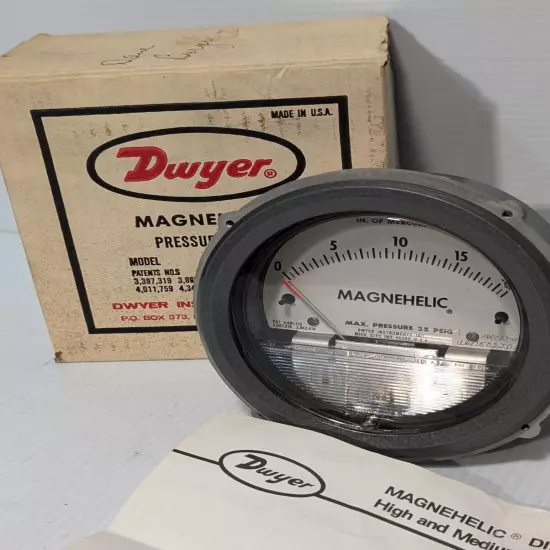 Lot of 4 Dwyer Magnehelic pressure gages w/ 3x measuring 0-20 in Hg, 1x 0-10PSI