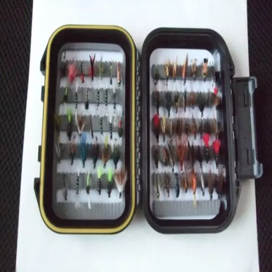 WATERPROOF FLYBOX OF ASSORTED TROUT FLIES.. UNUSED.GOOD VARIETY.(No.892)