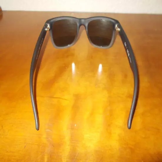 Ray Ban RB 4165 JUSTIN 852/88 Matte Gray Frame Gray Lenses Sunglasses