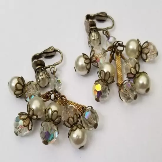 Vintage clip on crystal and pearl fashion dangle earrings in silvertone