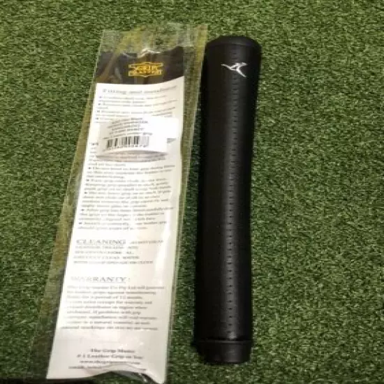 The Grip Master - The ROO Kangaroo MIDSIZE Golf Grip Black.