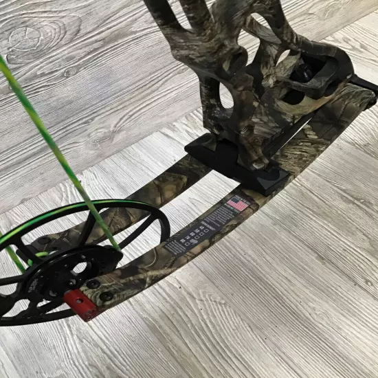 Bowtech CP28 Right Handed Mossy Oak 60-70lb 24.5"-30"