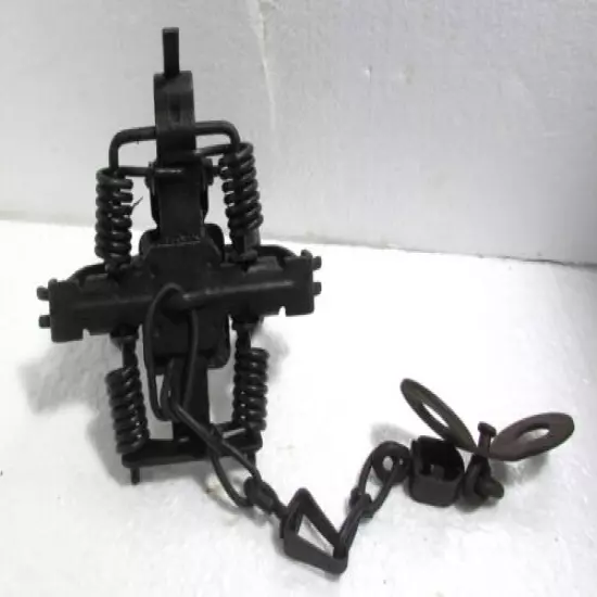 Vtg VICTOR Professional 1.75 sqft Catch 4x4 Coil Spring Trap