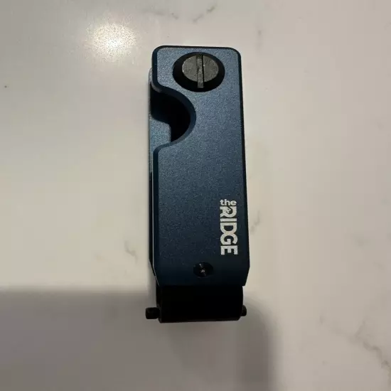 The Ridge KeyCase Keychain BLUE- Lightly Used