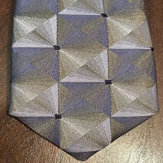 Van Heusen Blue Green Hand Made 100% Silk Men’s Neck Tie Made In China