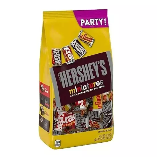 HERSHEYS Miniatures Assorted Chocolate, Halloween Candy Party Pack, 35.9 oz