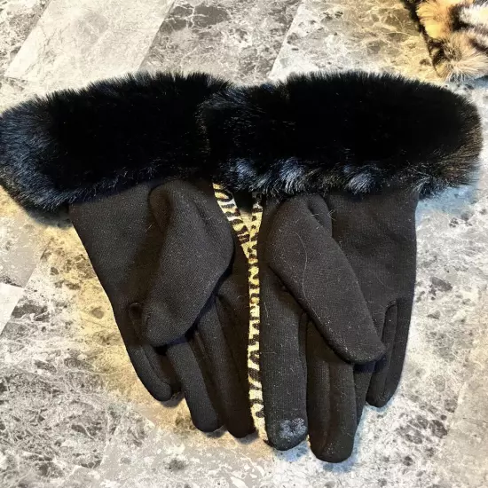 Cheetah Print Winter Set (2 Pairs Gloves, Hat, Scarf)