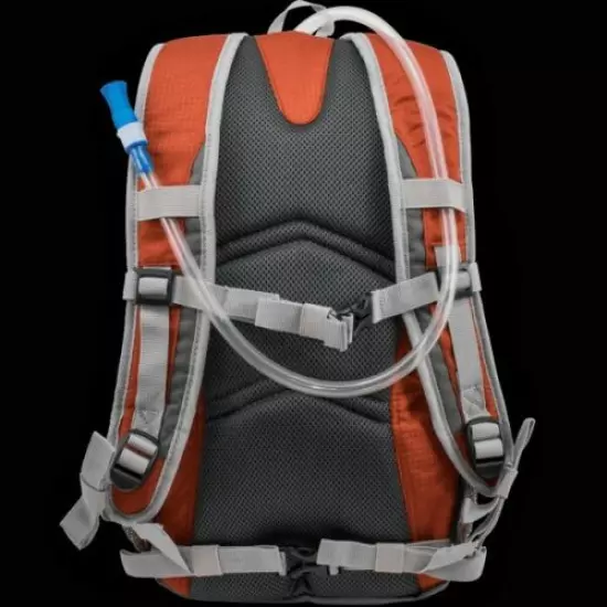 WENZEL 14-LITER HYDRATION BACKPACK