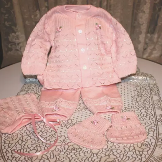 NICE Fine Delicate Knit Baby Doll Outfit Pink For Reborn or Newborn Infant Baby