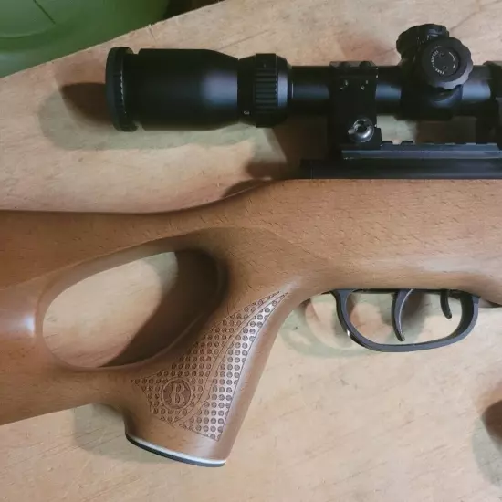 Benjamin Trail NP XL 25cal with 3x9x40 Centerpoint variable scope w/400+ pellets