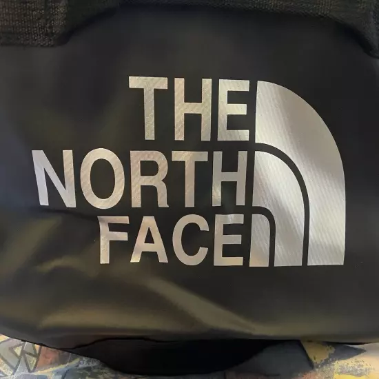 TNF The North Face Base Camp Duffel Bag Small S 50L 50 Litters brand new Black