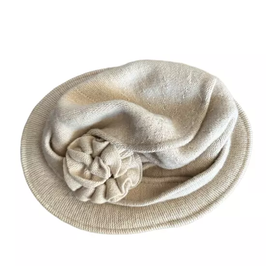 Adora 100% wool cream hat