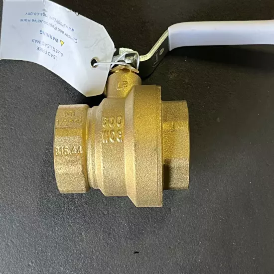 Milwaukee Valve UPBA475B 1” Full Port FNPT Lead Free Brass Ball Valve 600 WOG