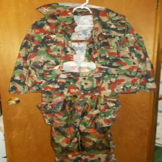 European Green/Brown/Red Camo Camouflage Hooded Jacket & Bibs Hunting Suit 48