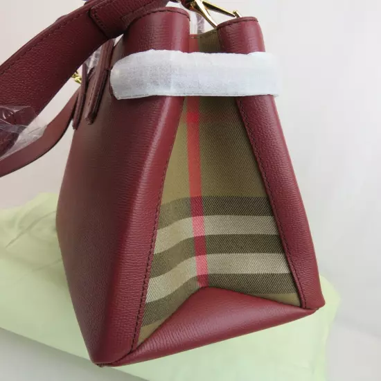 $1790 BURBERRY MD BANNER CRIMSON LEATHER CHECK CANVAS SHOULDER MEDIUM TOTE BAG