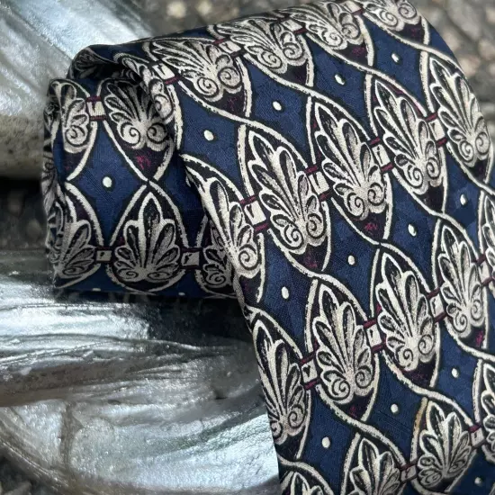 Robert Talbott Best of Class Blue Fleur De Lis Print 00% Silk Designer Tie