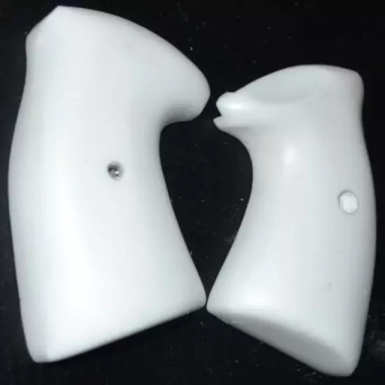 Charter Arms Bulldog, Pathfinder, Undercover pistol grips white plastic +screw