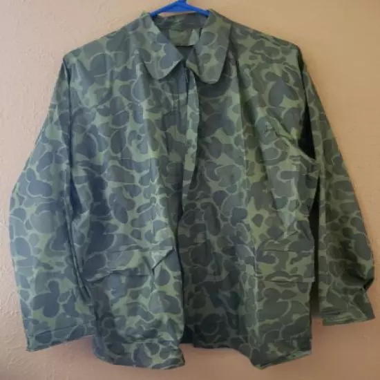 Vintage "World Famous" green Camouflage 3-Piece Rain Suit hunt camp hike Sz M.