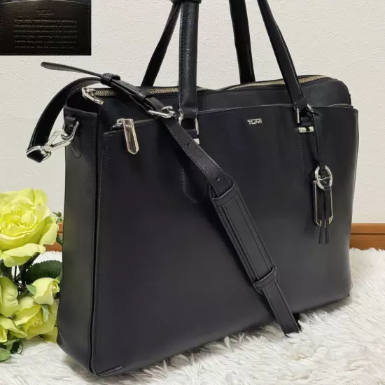 Rare Tumi 2Way Sink Nita All Leather Business Bag