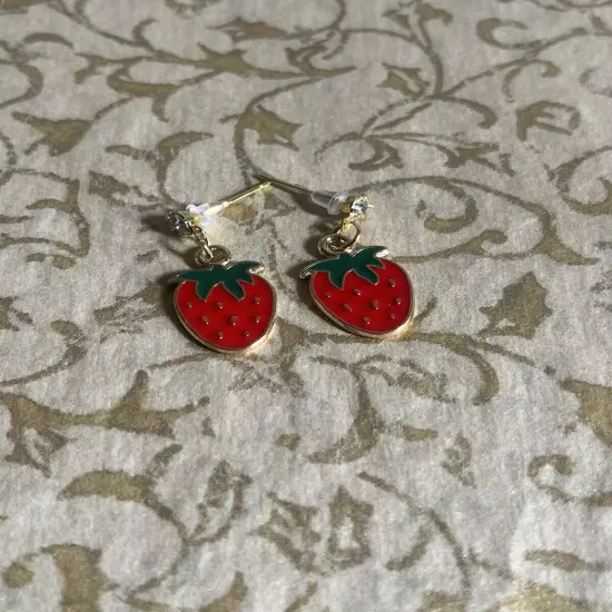 Strawberry Pendant Earrings 