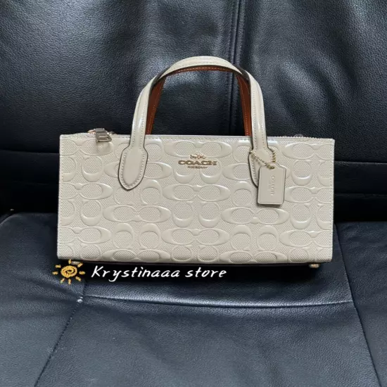 NWT Coach Nina Small Tote Bag In Signature Leather CV400