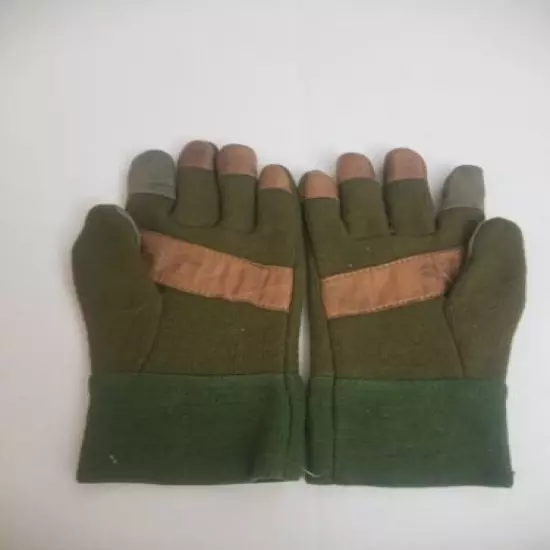 Vintage Morris Feel Glove Small Size Green Wool Shooting Gloves - Leather tips