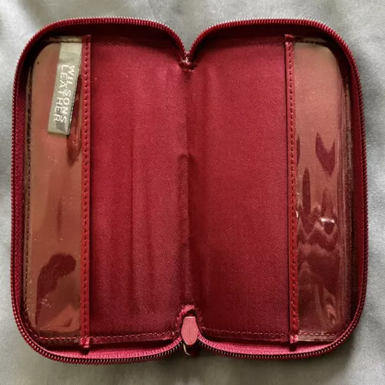 New NWOT Red Wilsons Leather Bifold Passport Wallet 3 3/4x5 3/8”