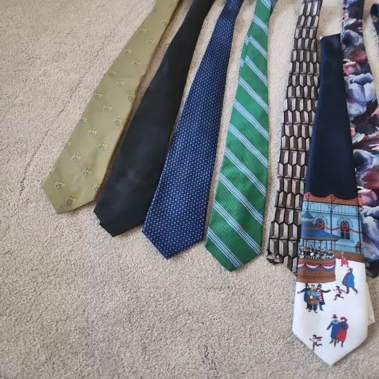 Lot of 13 men’s Suit ties