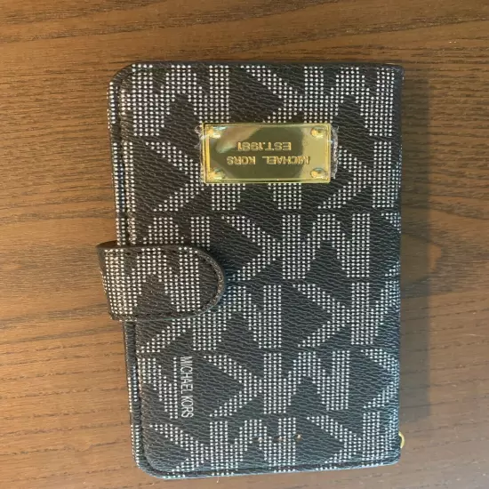 new Michael Kors IPhone 7 Plus phone case with wrist strap in box