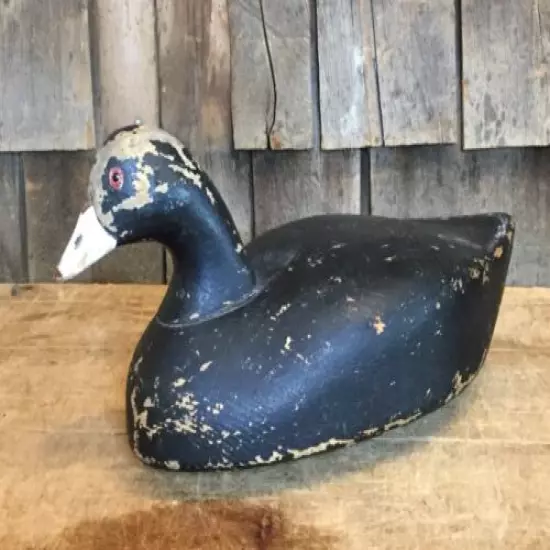 Vintage Wooden Hand Carved Decoy Duck Hunting Folk Art Collectable Display