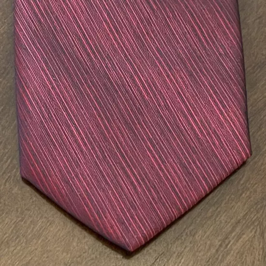 Van Heusen Red 100% Polyester Men’s Neck Tie Made In China