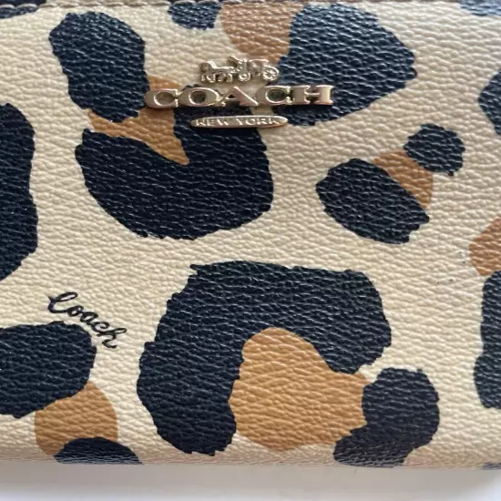 Coach New York Leopard Print Zip Up Bifold Wallet W/Black Leather Interior