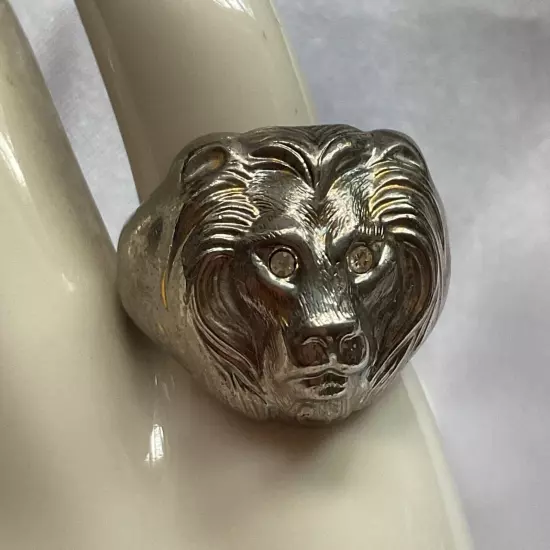 Vtg. Mens Statement Silver Plated Lion Ring Crystal Eyes