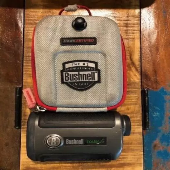 range finder bushnell V2