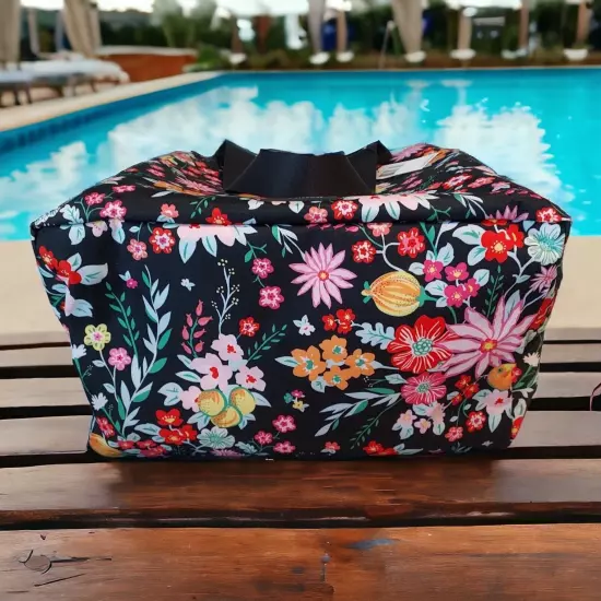 New with Tags Vera Bradley Large Family Tote Tangerine Twist Beach Pool Bag