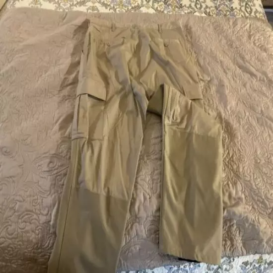 Cabelas Hunting Brush Field Cargo Pant, 38X30, Never Worn