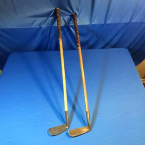 2 Spalding Medal Hickory Shaft Golf Clubs Mashie 5-J Putter 1-J