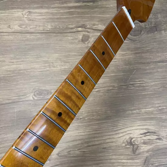 Low Price Vintage Strat 22 fret Roasted Flame Tiger Maple Guitar Neck 25.5 "